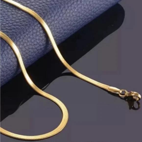 NEW 18K HERRINGBONE GOLD FLAT CHAIN NECKLACE, NICE NECKLACE, CUTE NECKLACE - Picture 3 of 3